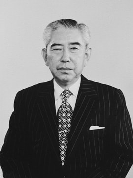 山田新三郎