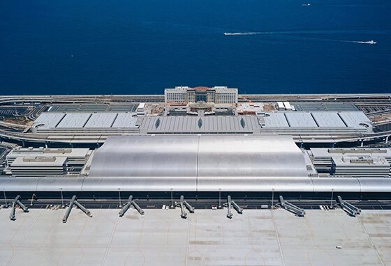 Gedung Terminal Penumpang Bandara Internasional Kansai (zona konstruksi utara)