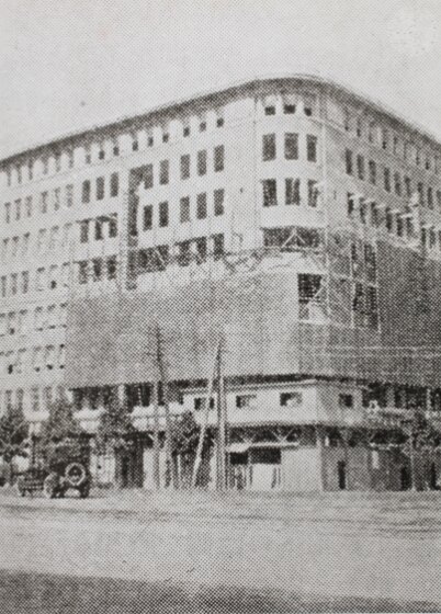 Gedung Marunouchi lama (proyek renovasi selesai pada tahun 1926)