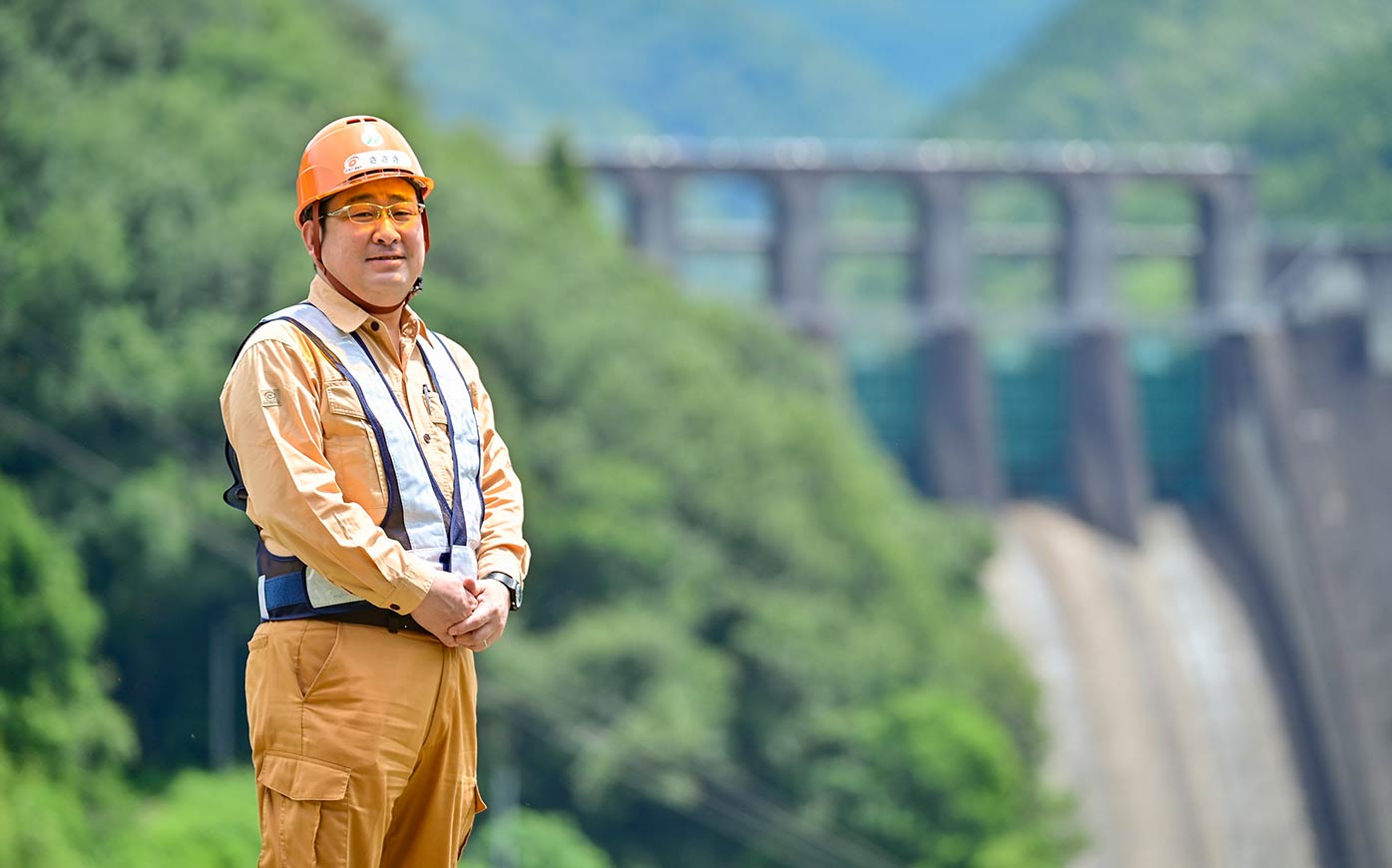 新丸山ダムJV工事事務所 佐々木所長