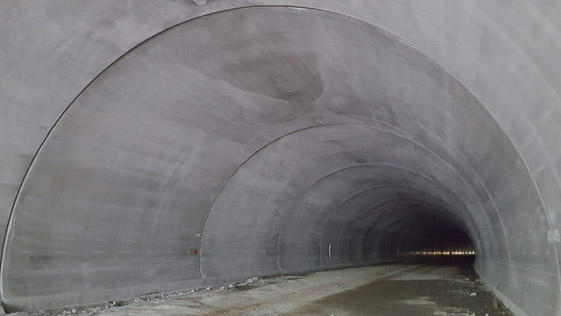 国道45号吉浜釜石道路のトンネル