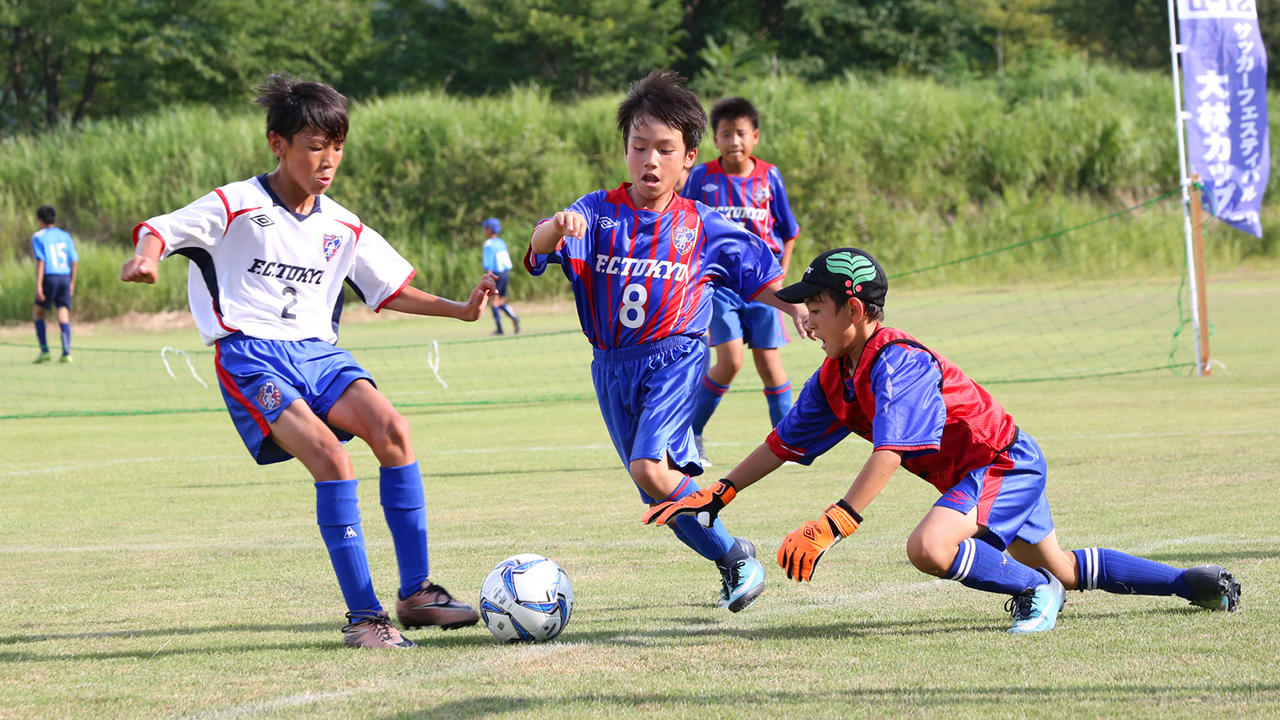 長長野県の木島平村はFC東京のホームスタジアムがある調布市との姉妹都市。天然芝のグラウンドでは白熱する試合が連日繰り広げられました