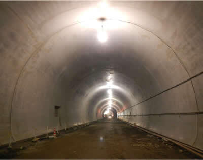 トンネル覆工の仕上り状況