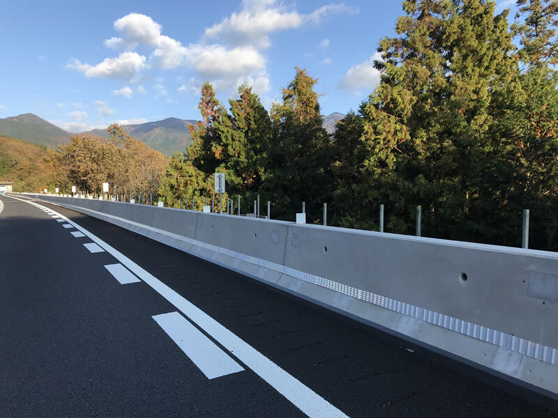 中央自動車道（特定更新等）松ヶ平橋他１橋床版取替工事