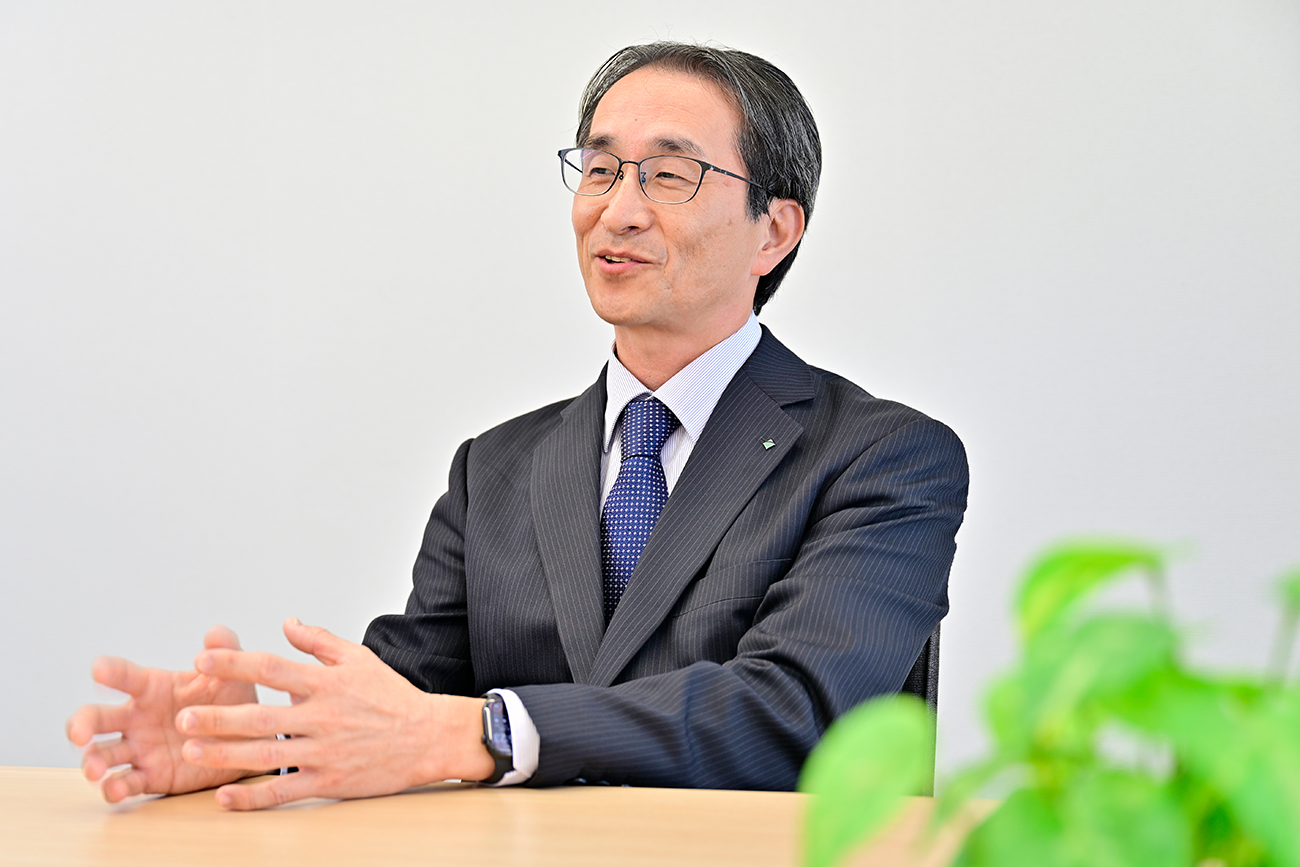 ロボティクス生産本部 生産技術第一部 部長 佐々木 雄輝
