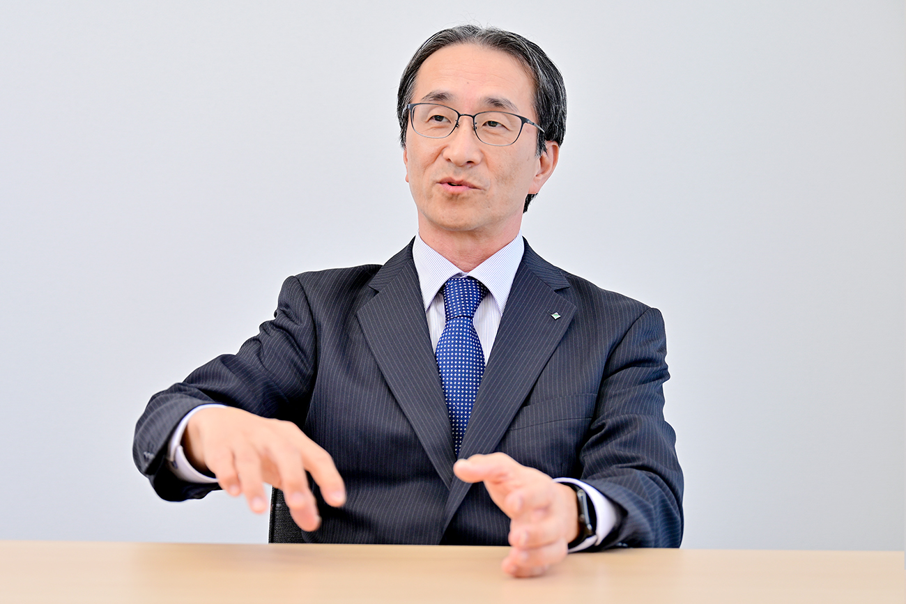 ロボティクス生産本部 生産技術第一部 部長 佐々木 雄輝
