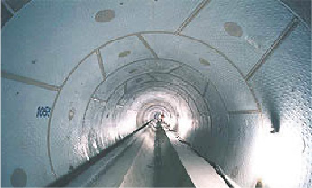 耐摩耗性と耐腐食性で、トンネルの耐久性を向上 アンカーシートセグメント工法®