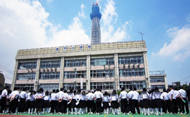 大林組　高橋中学校の生徒さんを迎え 東京スカイツリー講演会