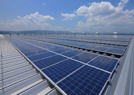 久御山物流センター屋根における太陽光発電
