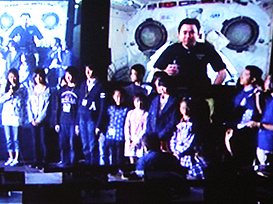 JAXA宇宙飛行士の星出さんと子どもたちとの通信イベント