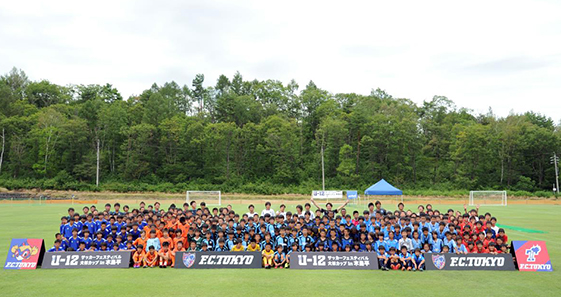 FC東京、名古屋グランパス、川崎フロンターレ、横浜FC、松本山雅FC、長野県トレセンのU-12（12歳以下）、U-11（11歳以下）の選手らが参加しました