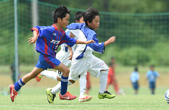 長野の大自然の中、サッカー少年の夢と成長をサポート