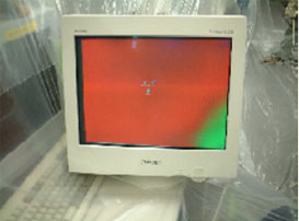 電子機器の着磁による色ムラ（写真2）