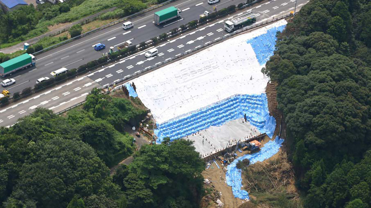 東名高速道路 牧之原地区災害本復旧