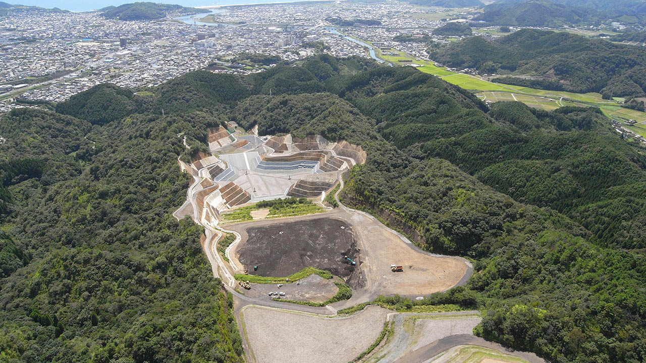 鶴の内第二次鉱滓（こうさい）処分場