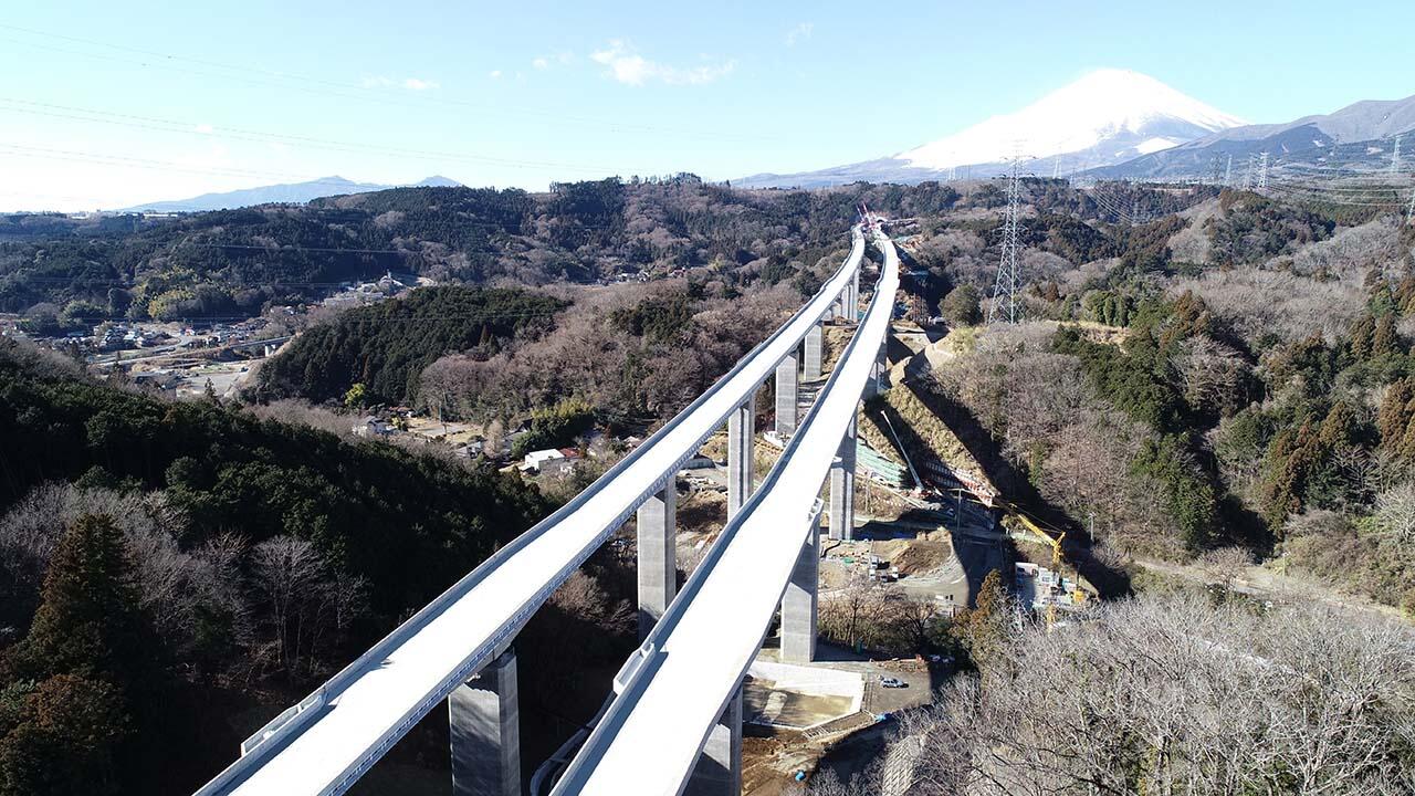 Shin-Tomei Expressway Nakajima Viaduct