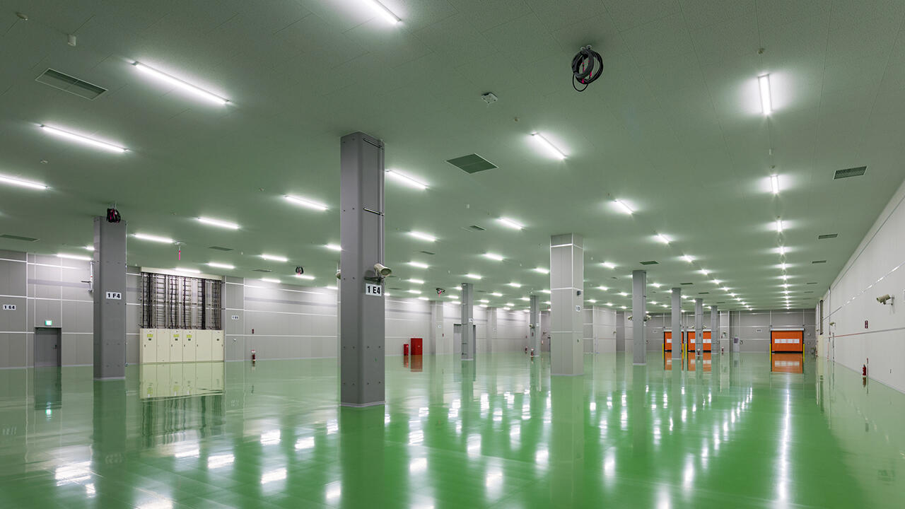 Miyagi 6th and 7th Factory　&copy;Kawasumi･Kobayashi Kenji Photograph Office