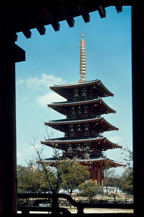 大型本 竹林寺塔記 五重塔再建の記録と塔の源流 昭和61年10月30